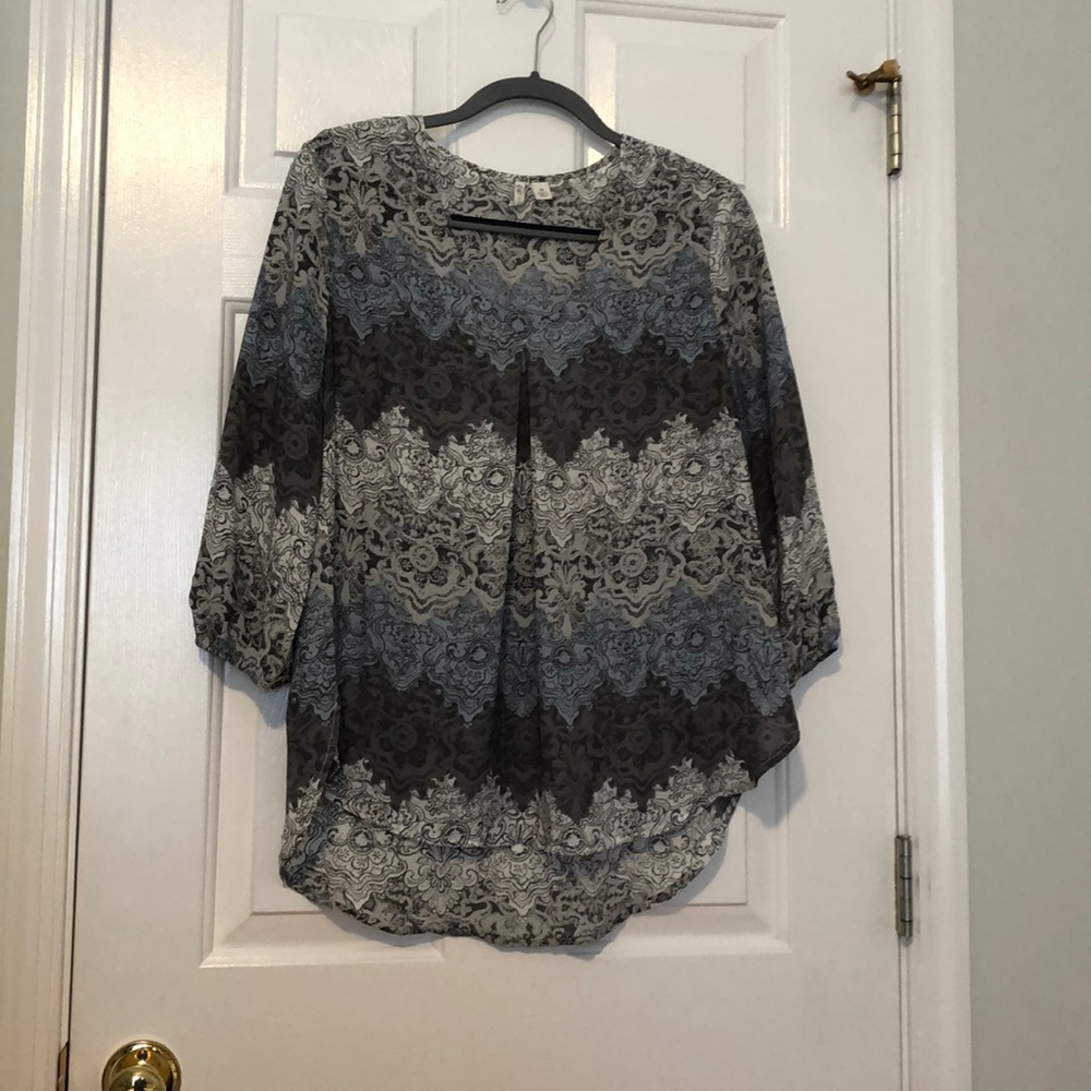 Patterned quartered sleeve blouse